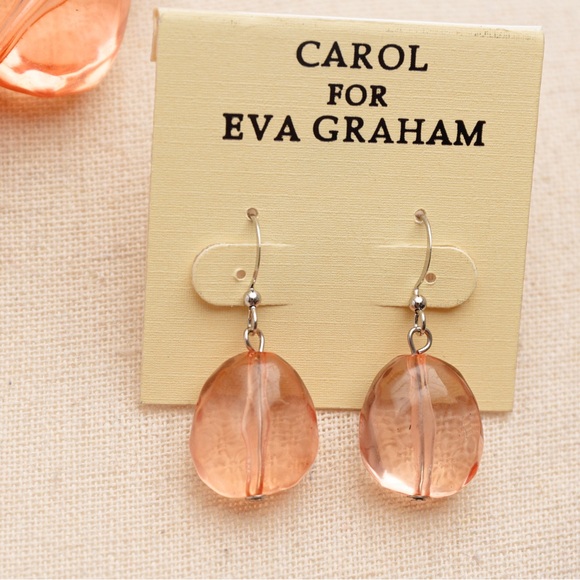 Peach fuzz beaded jewelry set with somewhat transparent Carol for Eva Graham - Picture 6 of 11